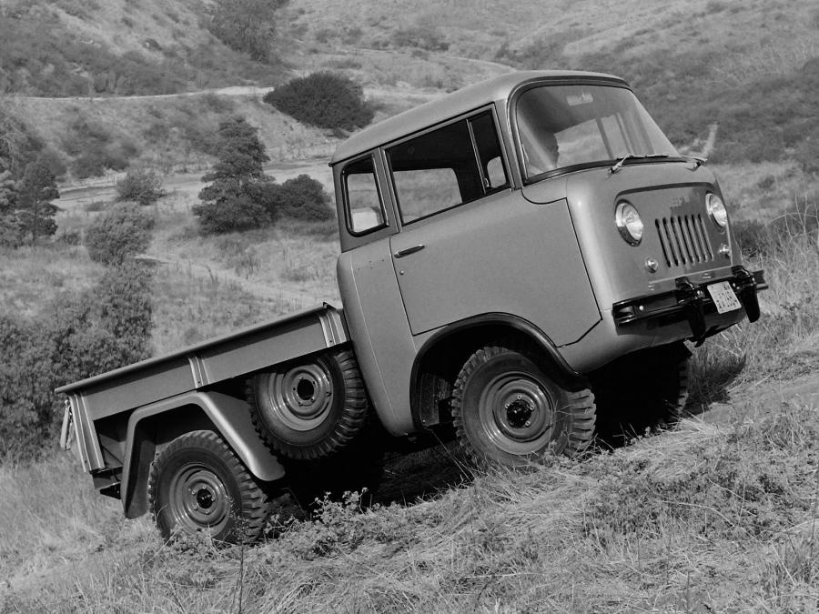  Willys Jeep FC-150 1957 года  (фото 11 из 11)
